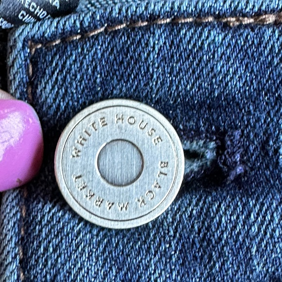 WHBM Blue Slim Straight Mid Waist Jeans Beaded Embroidered Floral Print Sz 8P - Picture 7 of 12